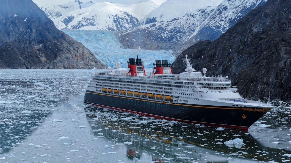 Disney Wonder onboard experience